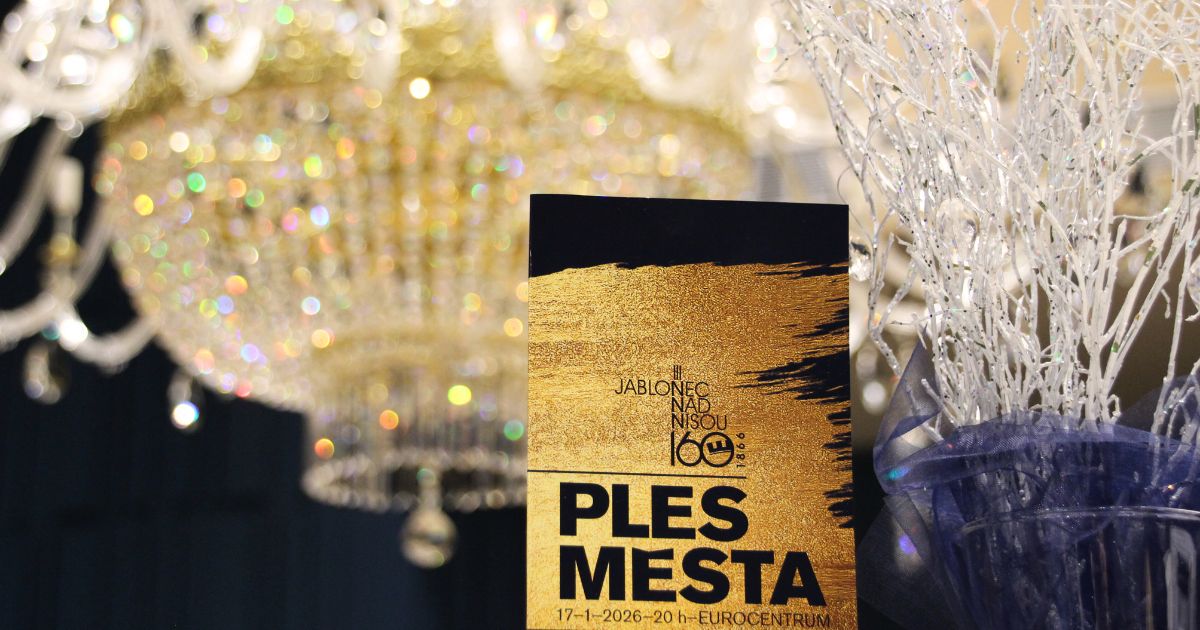 Cómo la lámpara de cristal ArtCrystal Tomeš iluminó el baile municipal