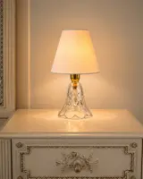 Lámpara de mesa S-TUL-03 - Detalle iluminado 