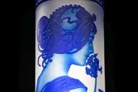 Jarrón de cristal tallado azul SEB320MP