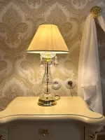 Lámpara de mesa de cristal AS046