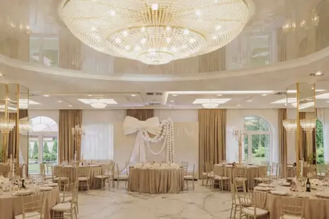 Lámparas de cristal para salones de bodas