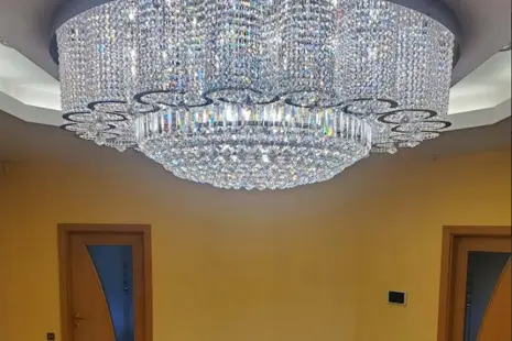 Una villa de lujo en Poděbrady brilla con cristal checo (CZ)